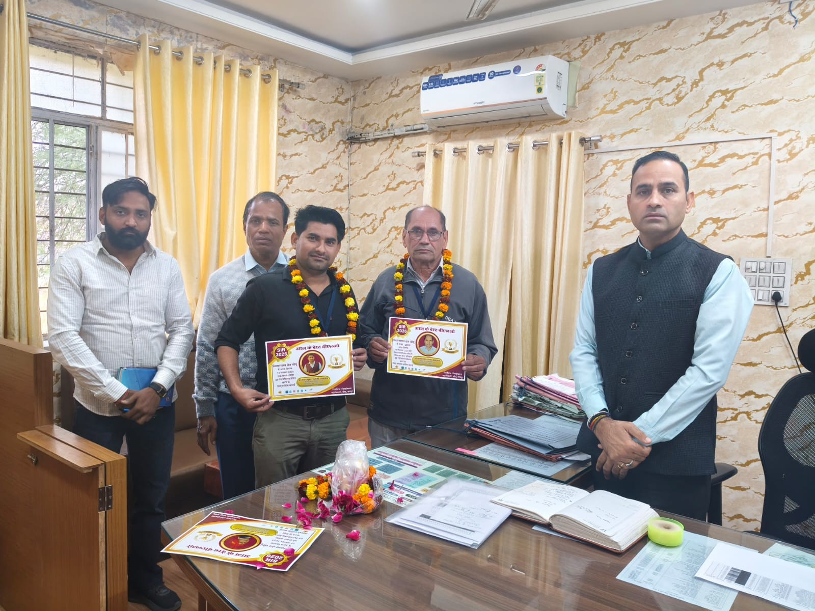 Three BLOs honored for their excellent work in chomu | Khaberaajki 