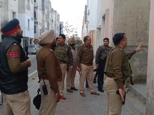 वारदात के बाद सरकारी क्वार्टर में छिपकर बैठा आरोपी गुरप्रीत।