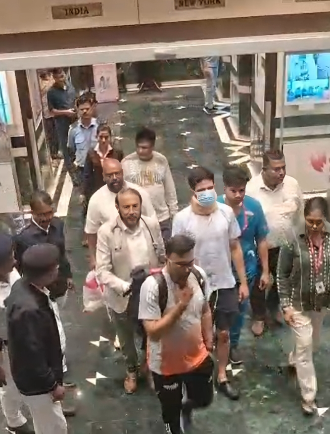 गिल को 16 नवंबर को डिस्चार्ज कर दिया गया।