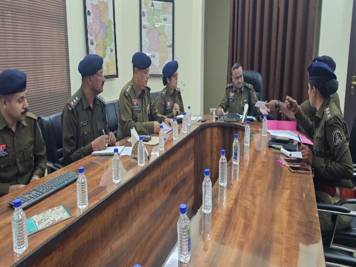 दुर्ग में आयोजित की गई उच्च स्तरीय बैठक।