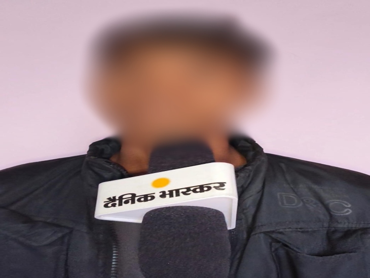 बच्चों ने फैक्ट्री के अंदर की स्थिति को कैमरे के सामने खुलकर बताया।