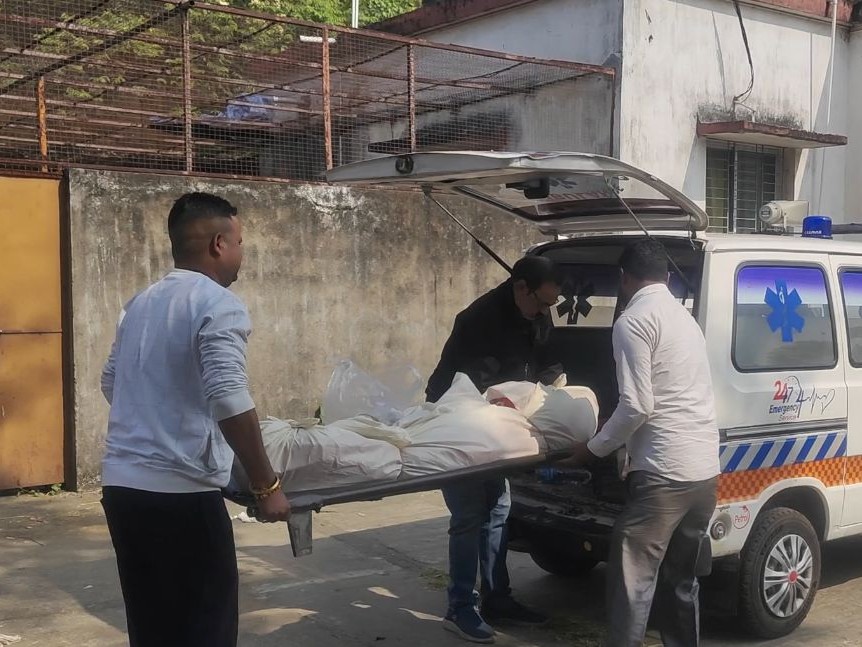 धनबाद में महिला ने फांसी लगाकर आत्महत्या की:  दो बच्चों को पीछे छोड़ गई, पति-पत्नी में होता था विवाद; कल रात भी हुआ था झगड़ा – Dhanbad News