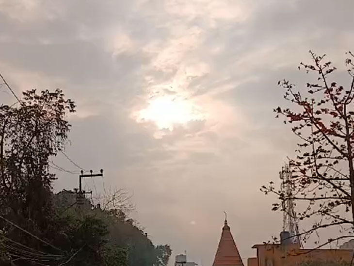 चतरा, कोडरमा, जैसे जिलों में न्यूनतम तापमान 12 डिग्री तक दर्ज किया जा सकता है।