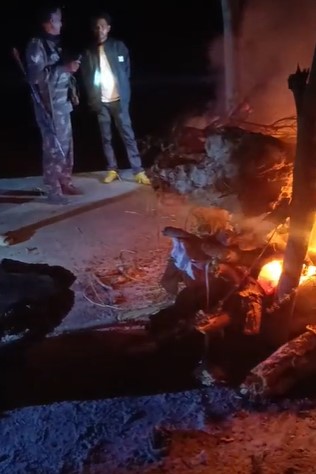 गढ़वा में किशोरी की हत्या, ऑनर किलिंग की आशंका:  पुलिस ने जलती चिता से शव को निकाला, पिता और भाई हिरासत में – Garhwa News