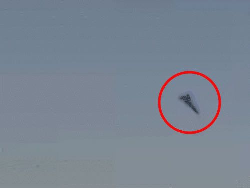 दुबई एयरशो के दौरान तेजस फाइटर जेट दुर्घटना का शिकार हो गया।