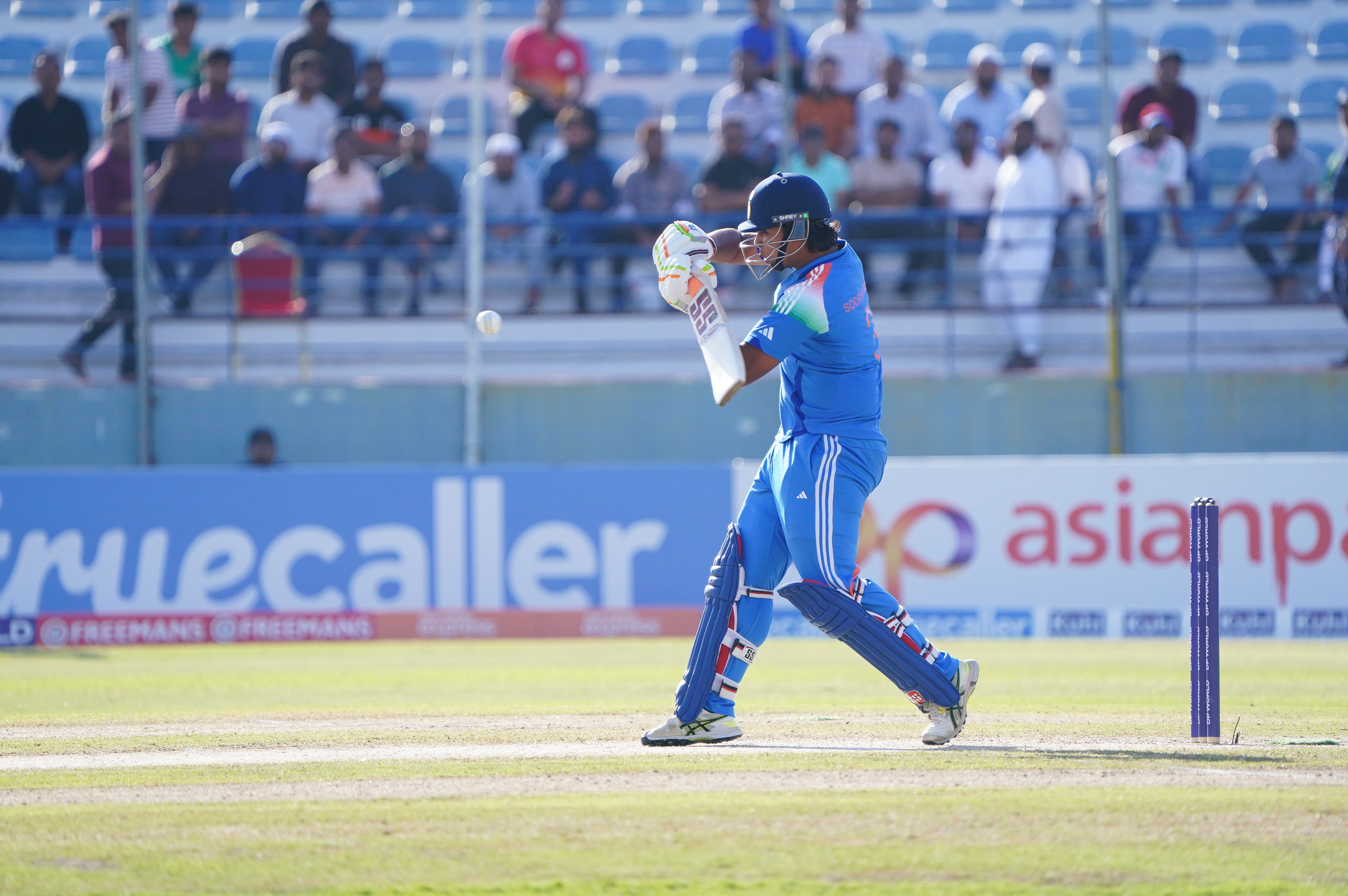 वैभव सूर्यवंशी ने 15 गेंद पर 38 रन बनाए।