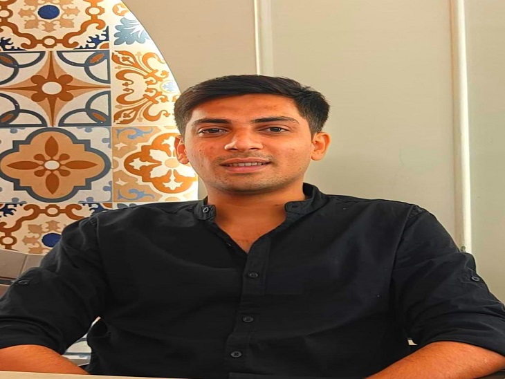 दुर्ग के देवेश कुमार साहू ने टॉप किया है।