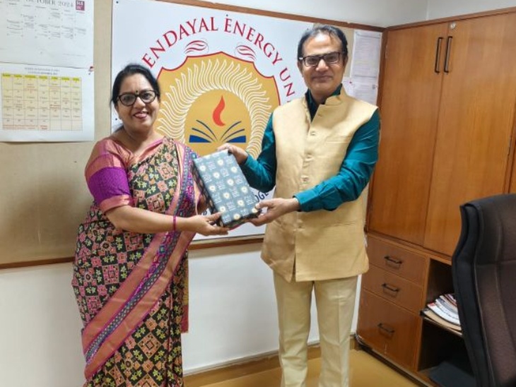 एपीसीसीएफ डॉ. वेंकटेश शर्मा को एमडी राजस्थान राज्य वन विकास निगम लिमिटेड के पद पर लगाया है।