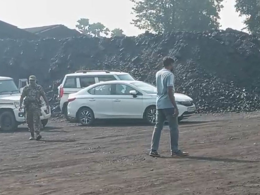 अनिल गोयल के कोयला भट्ठे पर ईडी की रेड:  धनबाद में कोयला कारोबारियों पर दूसरे दिन भी छापेमारी, कल मिले थे 2.40 कराेड़ कैश – Dhanbad News