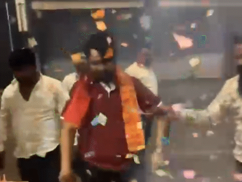 रायपुर में मेयर के बेटे ने तोड़ा कानून।