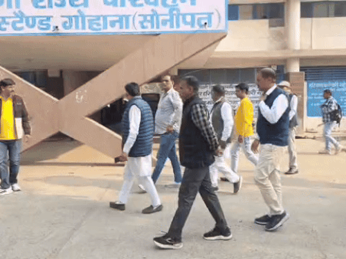 गोहाना के सभी कर्मचारियों ने निर्णय का समर्थन किया है