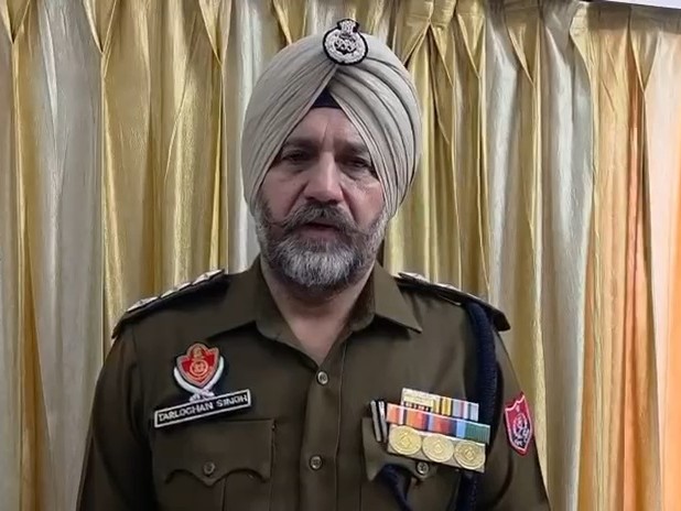 जानकारी देते डीएसपी तरलोचन सिंह