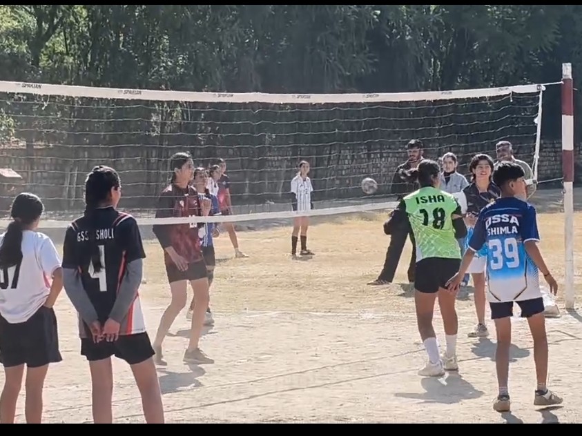 ट्रायल में भाग लेती महिला खिलाड़ी