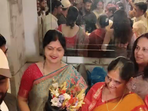 बिलासपुर पहुंचने पर भारतीय क्रिकेटर रिंकू सिंह का स्वागत किया गया।