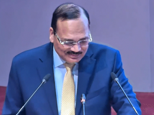 अगले CJI जस्टिस सूर्यकांत 9 फरवरी 2027 को रिटायर होंगे। उनका कार्यकाल लगभग 14 महीने का होगा- फाइल फोटो - Dainik Bhaskar