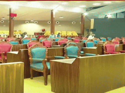 श्री आनंदपुर साहिब में होने वाले सेशन के लिए तैयार की गगई विधानसभा।