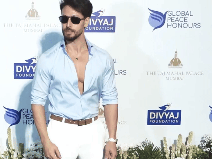 Tiger Shroff also reached the event.