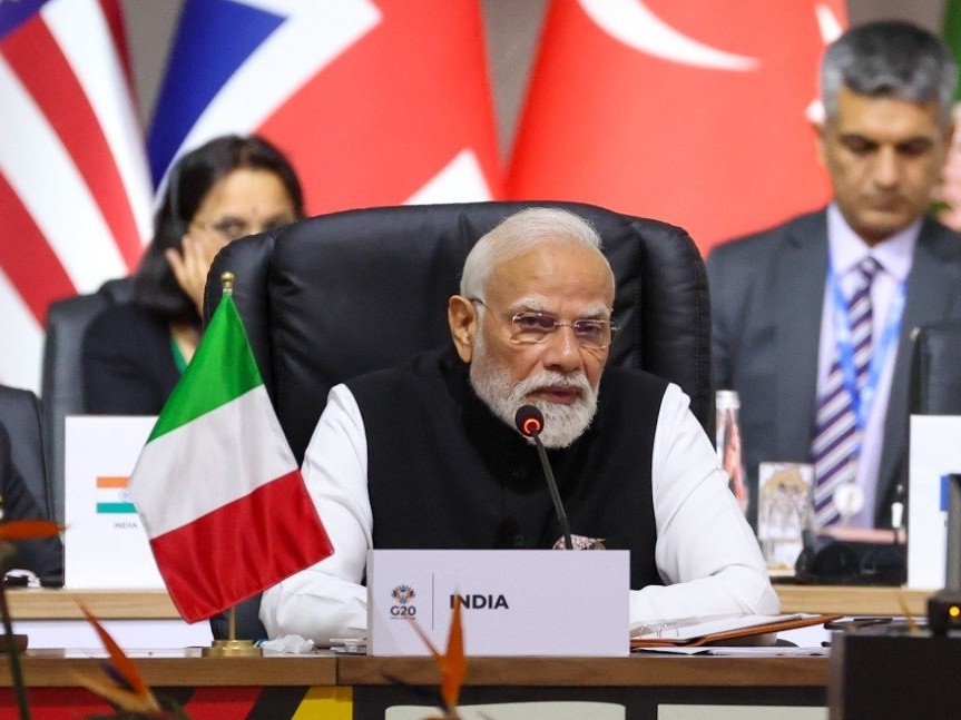 PM मोदी 20वीं G20 समिट में शामिल होने साउथ अफ्रीका के जोहान्सबर्ग पहुंचे हैं। - Dainik Bhaskar