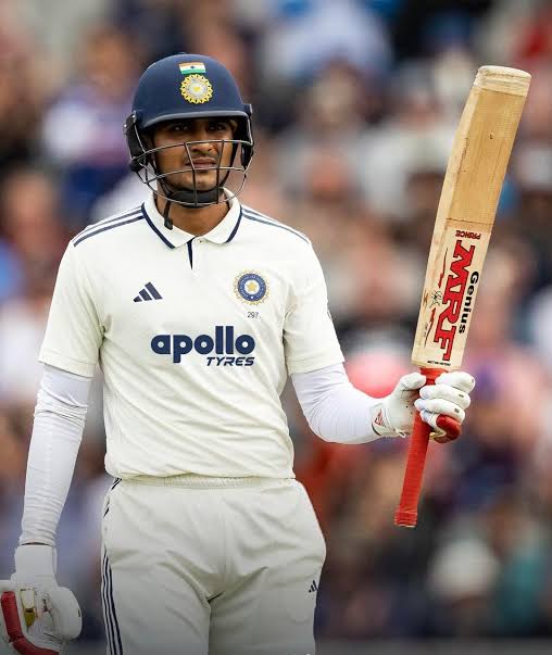 शुभमन गिल साउथ अफ्रीका के खिलाफ टेस्ट में बैटिंग करने के दौरान इंजर्ड हो गए थे।