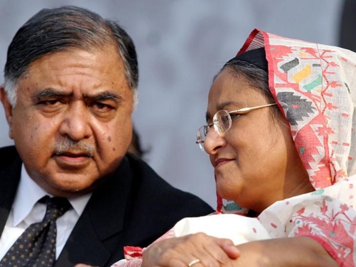 हसीना फिलहाल भारत में रह रही है, जबकि कमाल के भी भारत में होने की आशंका है। (फाइल फोटो)