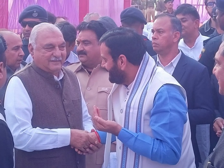 रिंग सेरेमनी में पहुंचे मुख्यमंत्री नायब सिंह सैनी व पूर्व सीएम भूपेंद्र सिंह हुड्डा