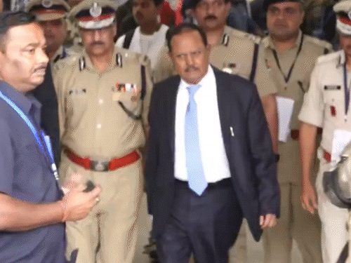 पीएम मोदी के ओडिशा प्रवास के दौरान राष्ट्रीय सुरक्षा सलाहकार अजीत डोभाल। (फाइल)