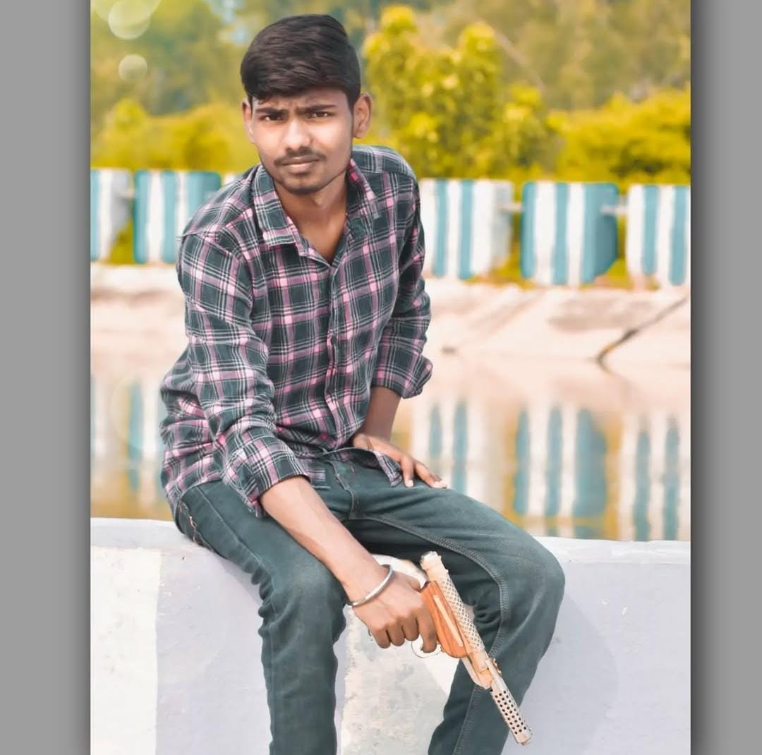 आरोपी आलोक कुमार के नाम पर एक बुलेट बाइक और एक 4-व्हीलर रजिस्टर्ड है।