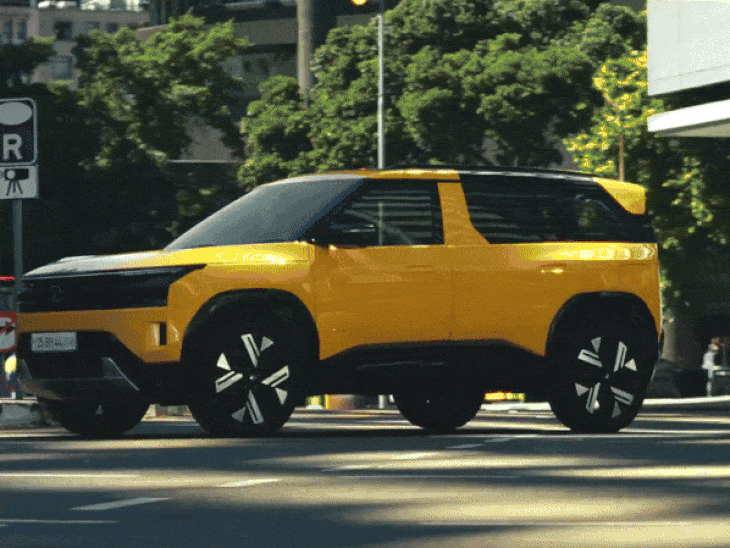 टाटा सिएरा 6 कलर ऑप्शन- अंडमान एडवेंचर, बंगाल रूज, कूर्ग क्लाउड्स, मिंटल ग्रे, मुन्नार मिस्ट, प्रिस्टीन वाइट के साथ आई है।