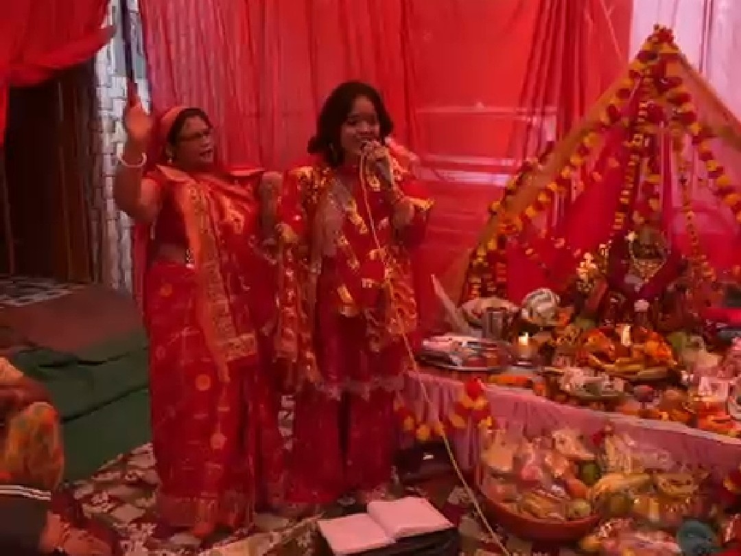 Mata Rani's Chowki organized in Shanti Nagar | शांति नगर में माता रानी ...