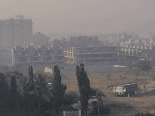 भोपाल में सोमवार को बादल छाए रहे। दिन का तापमान 26.4 डिग्री दर्ज हुआ।