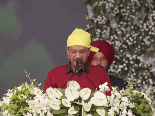 गुरु तेग बहादुर जी की 350वीं शहीदी शताब्दी के कार्यक्रम में संबोधन करते दिल्ली के पूर्व मुख्यमंत्री अरविंद केजरीवाल।