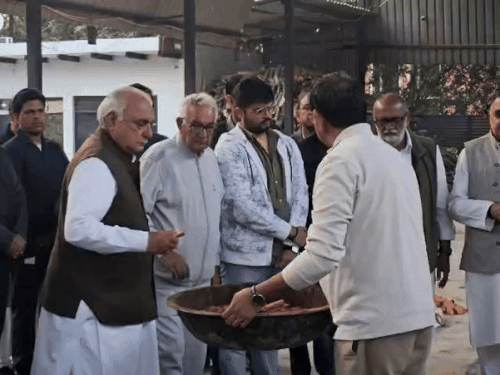 पूर्व CM भूपेंद्र हुड्डा की बहन का निधन:  लंबे समय से बीमार थी, गुरुग्राम में किया गया अंतिम संस्कार; पति ज्वाइंट कमिश्नर रहे – gurugram News