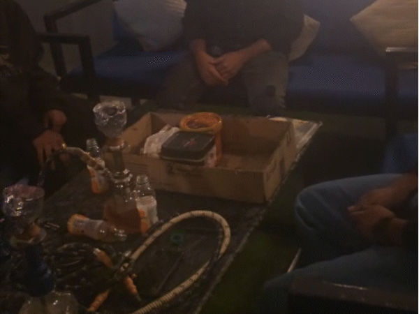 एक्शन से उन सभी क्लब और रेस्टोरेंट मालिकों के बीच हड़कंप मच गया है जो नियमों का उल्लंघन कर रहे थे।