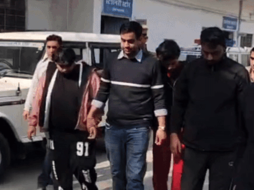 तीनों को ट्रेस कर पुलिस ने गंगानगर से गिरफ्तार किया।