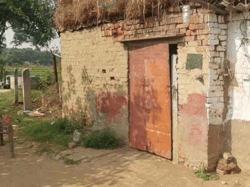 Ammonium nitrate sacks and other goods were kept for about 12 days in the room built in Badru's field.