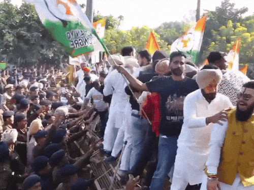 पंजाब कांग्रेस के नेताओं को चंडीगढ़ पुलिस ने बार्डर रोका। - Dainik Bhaskar
