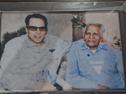 धर्मेंद्र के साथ रविंदरपाल जोशी।