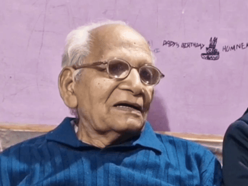 जानकारी देते हुए रविंदरपाल जोशी