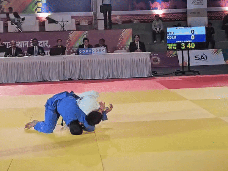 एसजीपी यूनिवर्सिटी की तन्वी बारड ने सिल्वर और सीसीएस यूनिवर्सिटी की खिलाड़ी मेघा शर्मा ने कांस्य पदक हासिल किया।