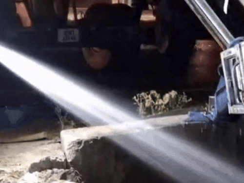 मंडी में तेल टैंकर खाई में गिरा:  किरतपुर-मनाली फोरलेन पर प्रेशर पाइप फटने से हादसा, 14 हजार ली पेट्रोल का रिसाव, घर खाली कराए – Mandi (Himachal Pradesh) News