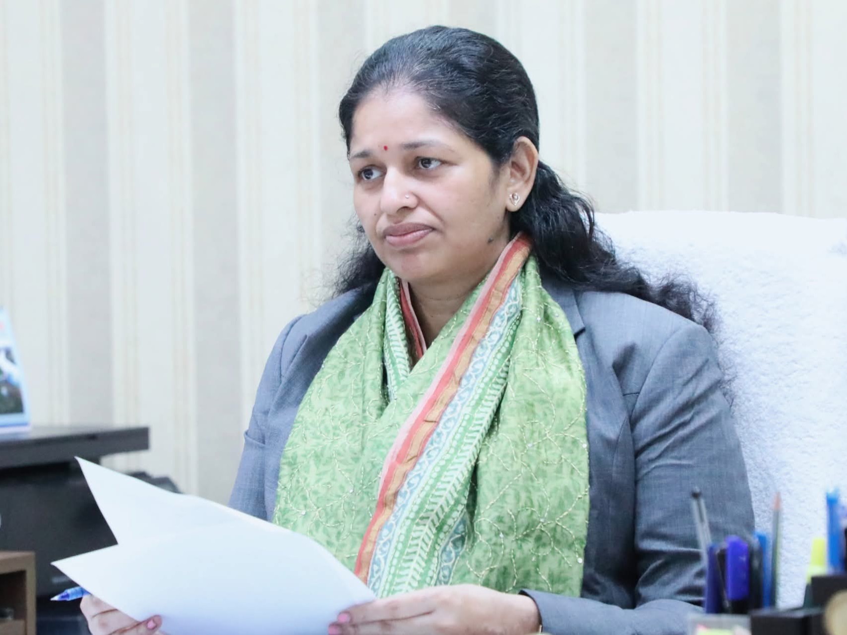 Dissatisfaction over the slow investigation of the Additional Collector