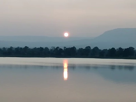 Mercury reached 7 degrees in Pendra, 6 degrees in Amarkantak | पेंड्रा में 7, अमरकंटक में 6 डिग्री पहुंचा पारा: न्यूनतम तापमान सीजन के सबसे निचले स्तर पर, जनजीवन प्रभावित - Gaurela News 1 4c361ad8 4fe6 42dc 9e97 856bc50040a8 1764299922540