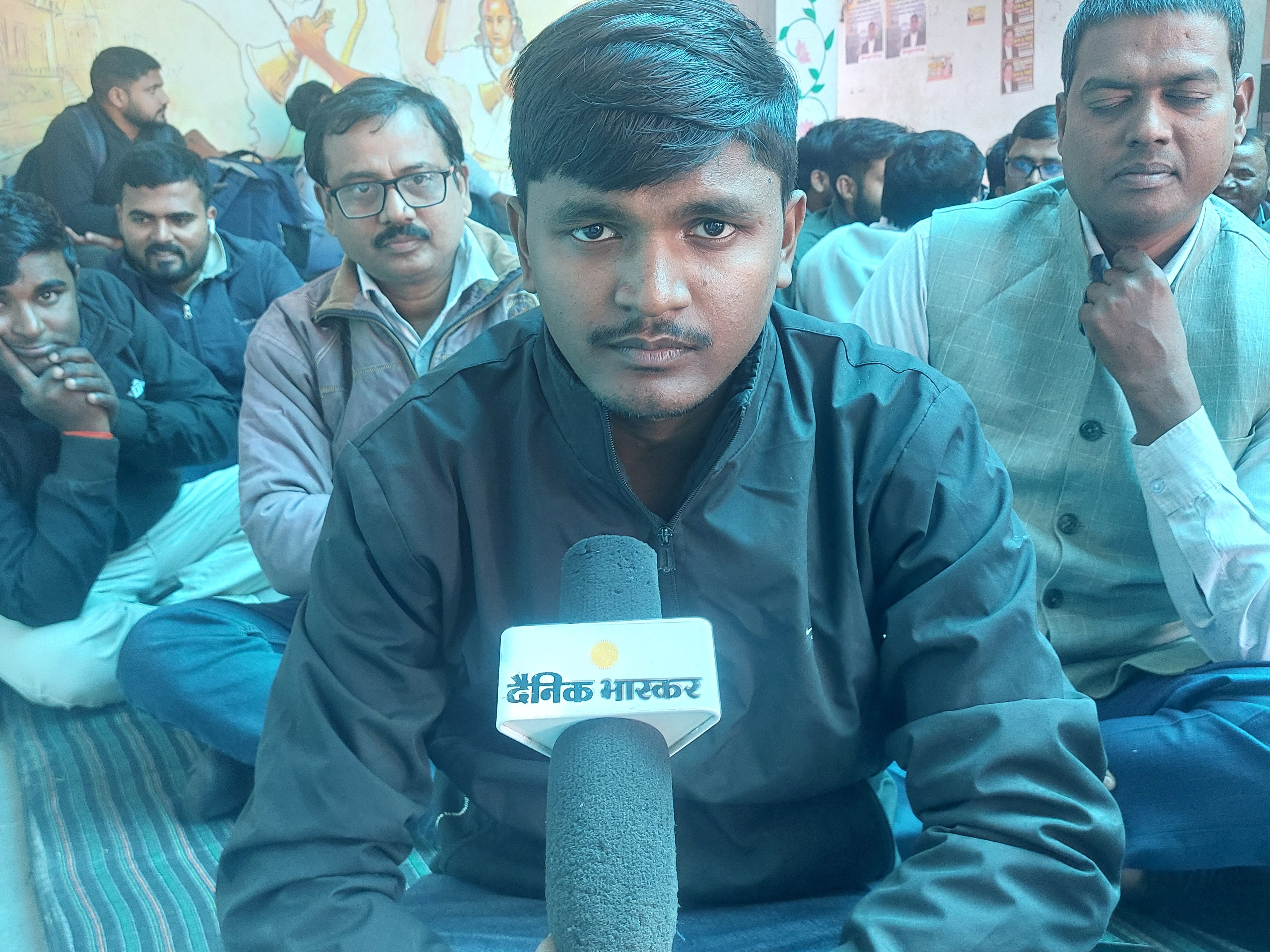 Lekhpals staged a sit-in in Rajatalab