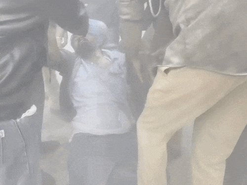 संगरूर में आत्मदाह की कोशिश करने वाले मुलाजिम को ले जाती पुलिस।