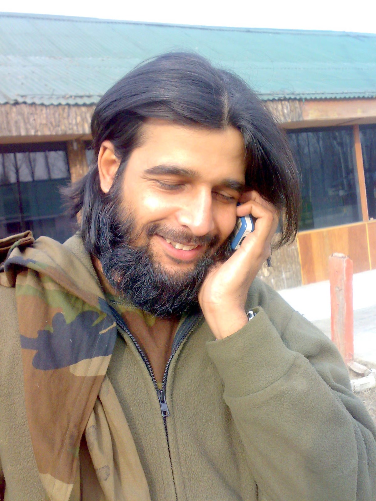 चित्रपटात रणवीर सिंगचे पात्र शहीद मेजर मोहित शर्मा यांच्यापासून प्रेरित असल्याचे सांगितले जात आहे.