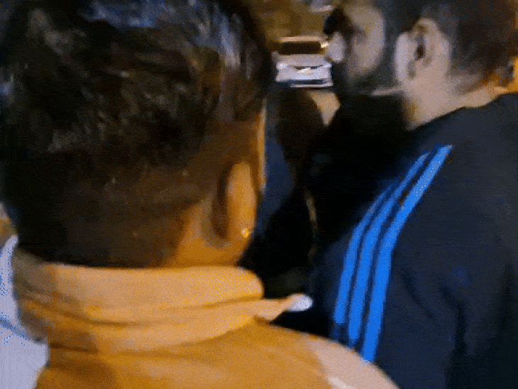 सूचना मिलने पर जय मां भवानी हिंदू संगठन के कार्यकर्ता गांधीनगर थाने पहुंच गए।