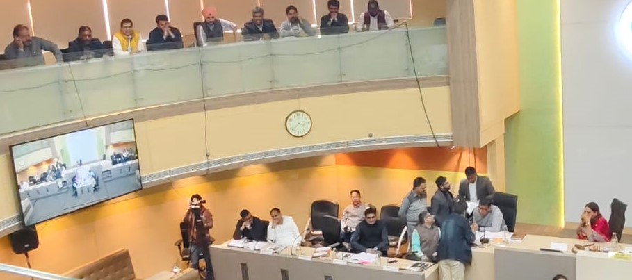 मेयर को फोन आया और हंसी ठठोली में बदला माहौल:  मनीमाजरा हाउसिंग प्रोजेक्ट और 24 घंटे पीने लायक पानी के एजेंडे पारित नहीं – Chandigarh News