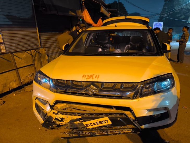 घटना के समय पास से एक बारात गुजर रही थी