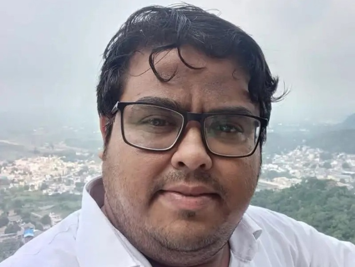 भाजपा नेता अभिषेक शर्मा ने की थी शिकायत।