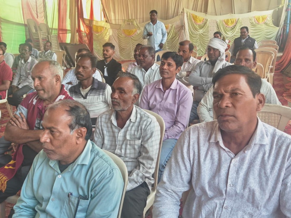 कांग्रेस अब अपने बीएलए को प्रशिक्षण दे रही है।